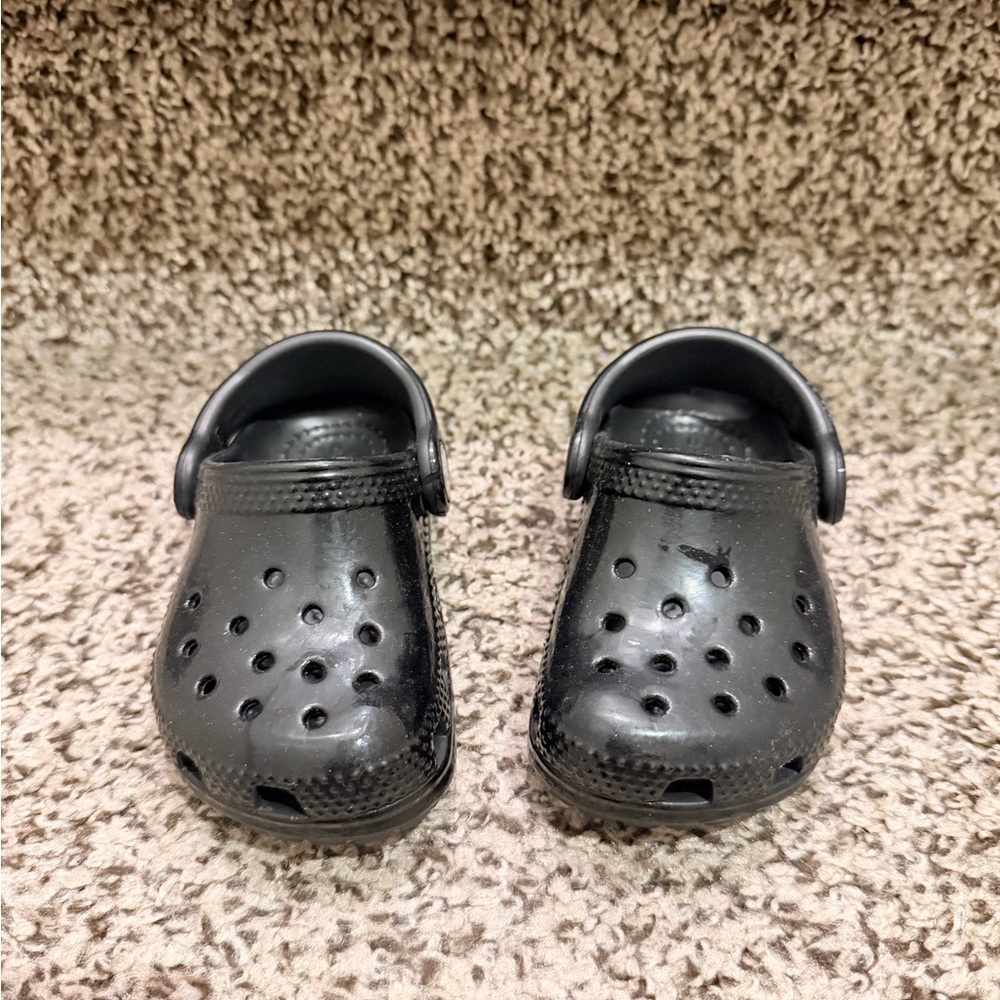 Toddler Black Clogs 5